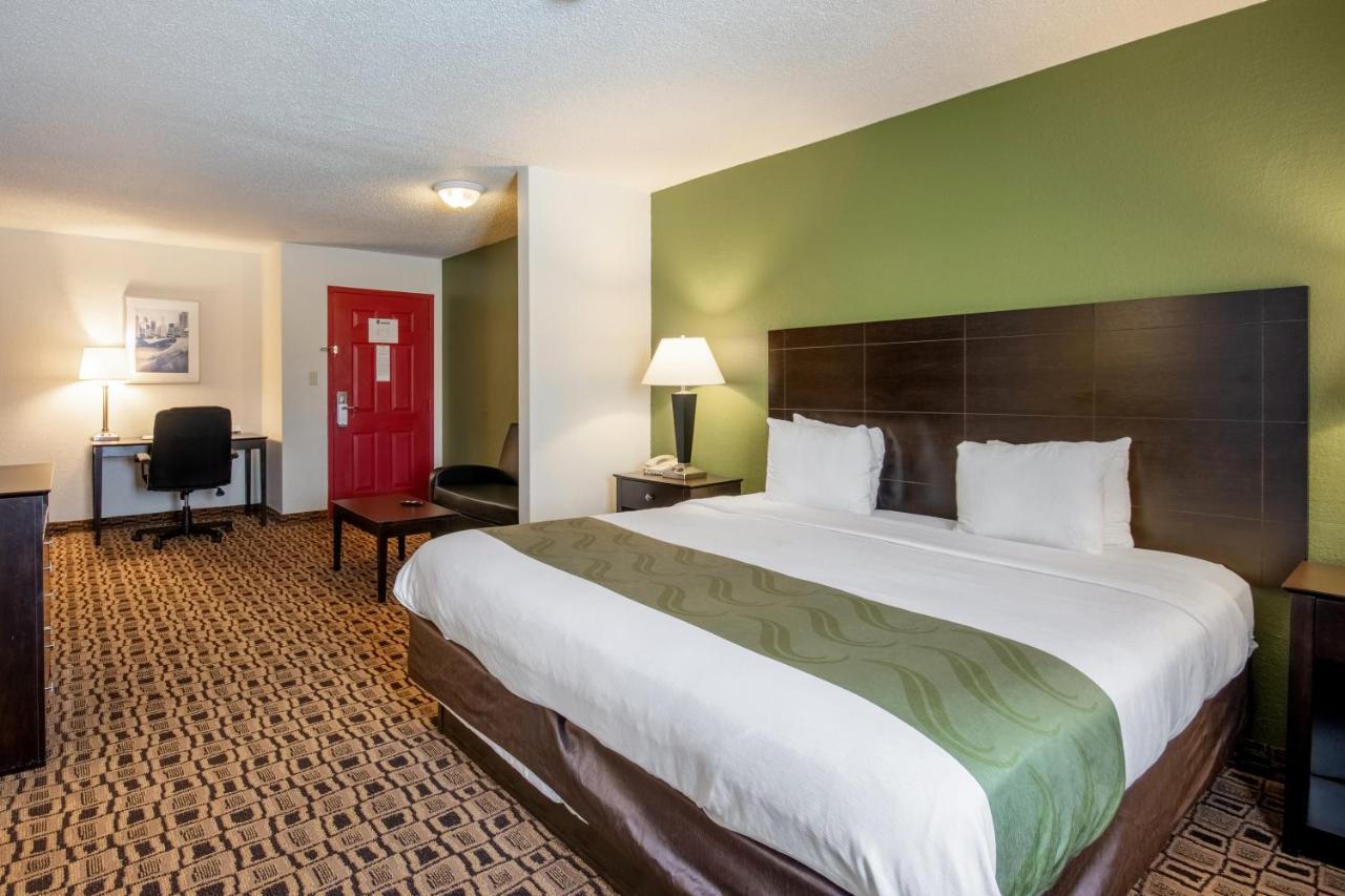 Coratel Plus Suites Wichita West Airport Esterno foto