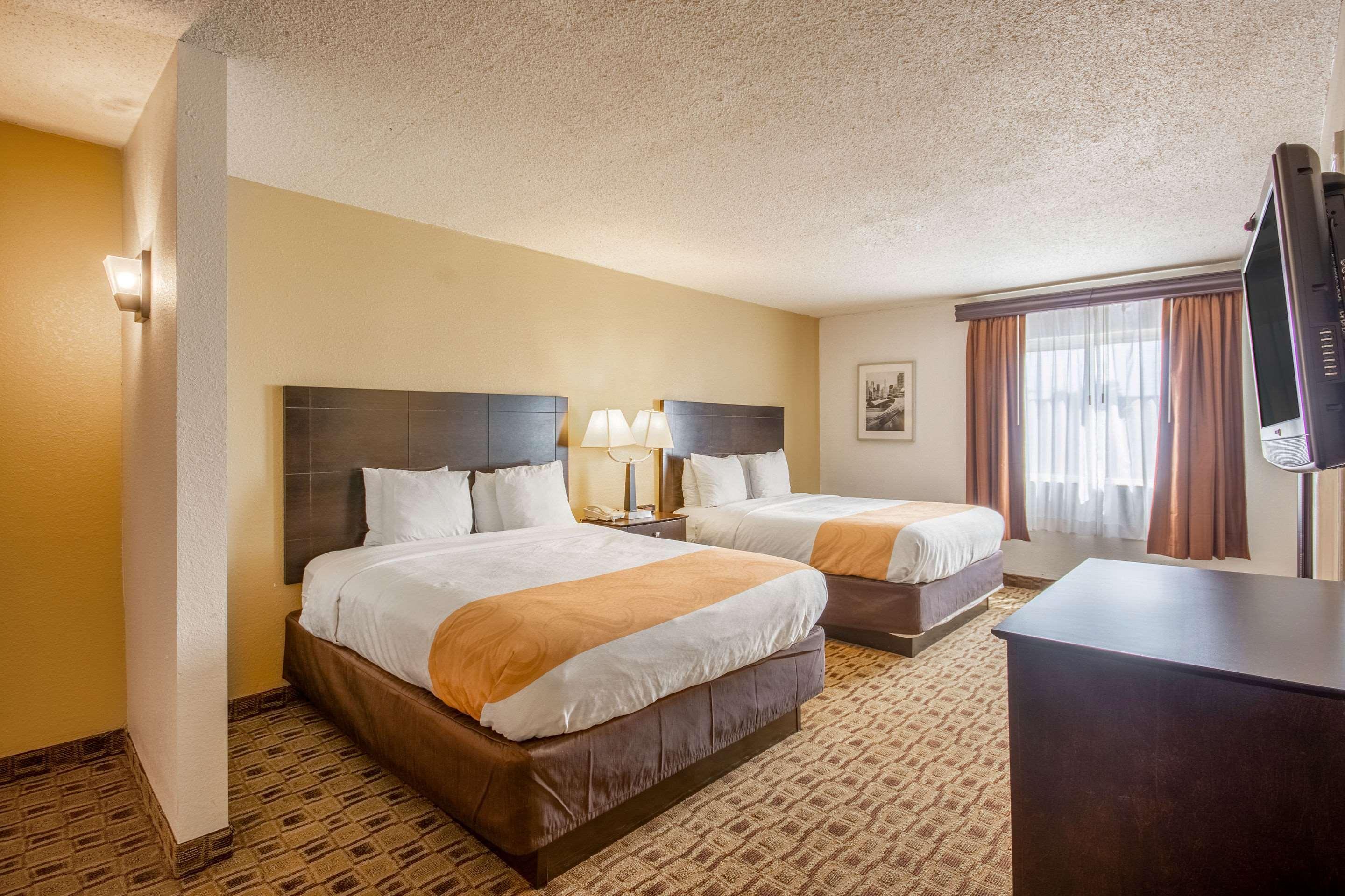 Coratel Plus Suites Wichita West Airport Esterno foto
