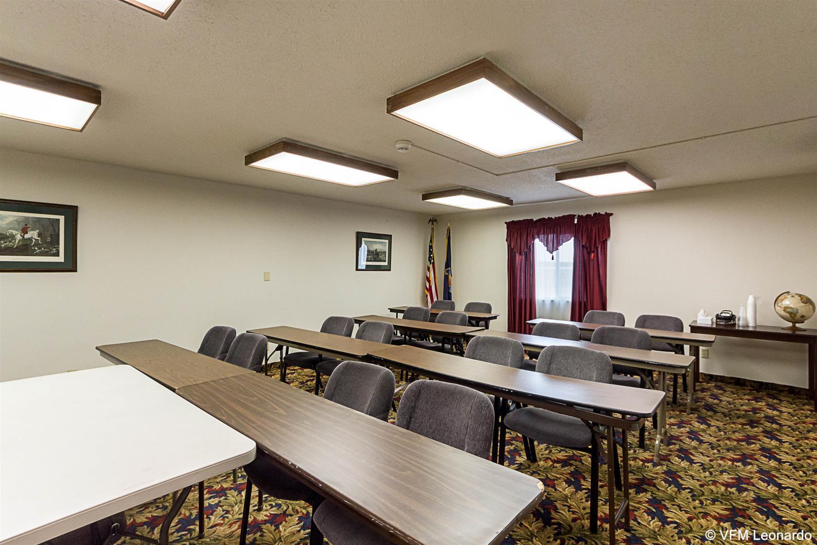 Coratel Plus Suites Wichita West Airport Esterno foto