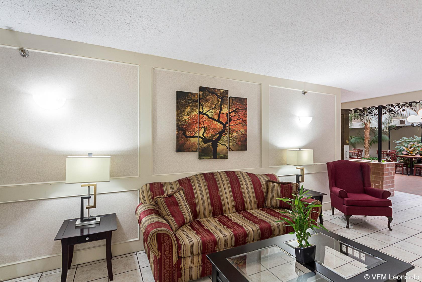Coratel Plus Suites Wichita West Airport Esterno foto