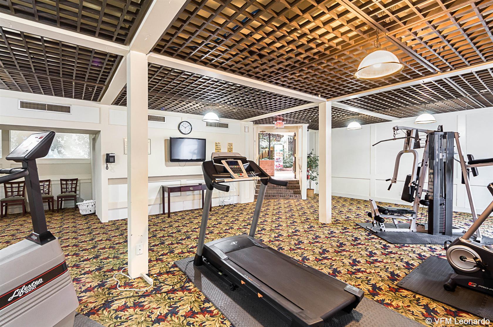 Coratel Plus Suites Wichita West Airport Esterno foto